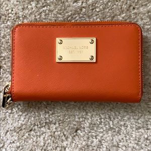 Michael Kors Tech Wallet - GUC (Missing Strap)